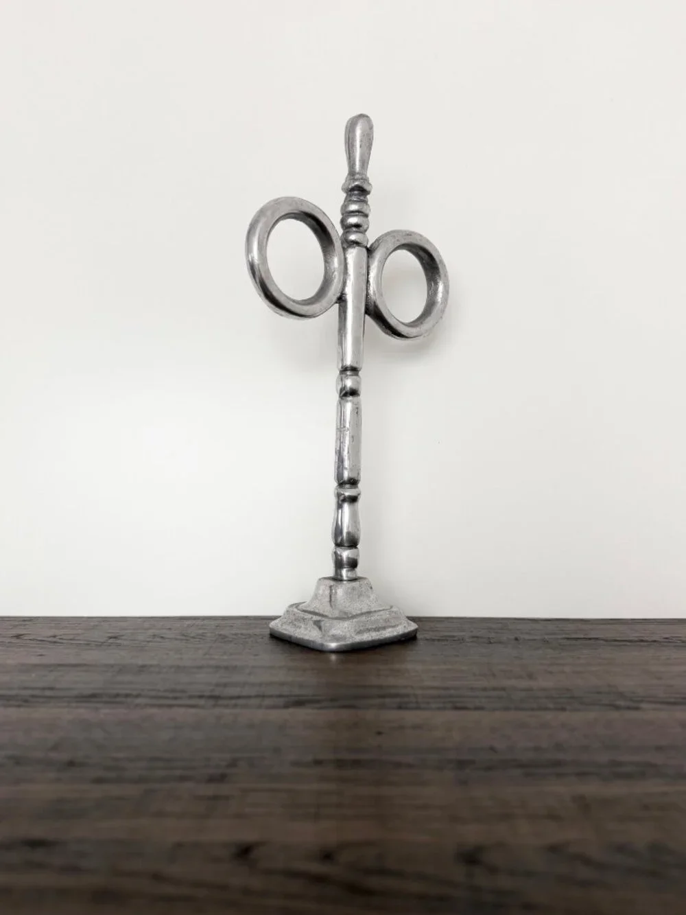 Vintage Scissor Shaped Freestanding Double Ring Towel Holder‎ Cast Aluminum